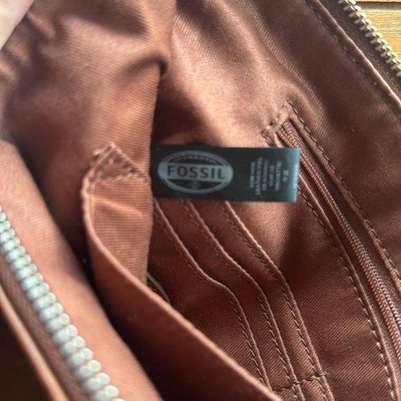 FOSSIL Crossbody - Picture 10 of 11